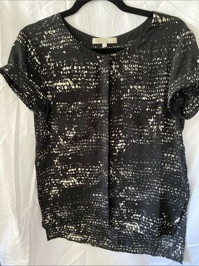 Monk & Lou Black Printed Blouse EUC